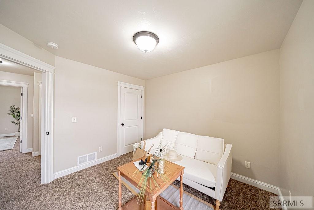 3750 East Ridgeland Drive Idaho Falls, ID 83401 - Photo 32 of 46