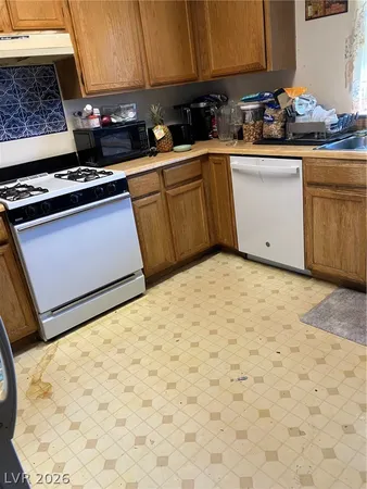 $160,000 | 7095 Burcot Avenue, Unit F83, Las Vegas, NV 89156