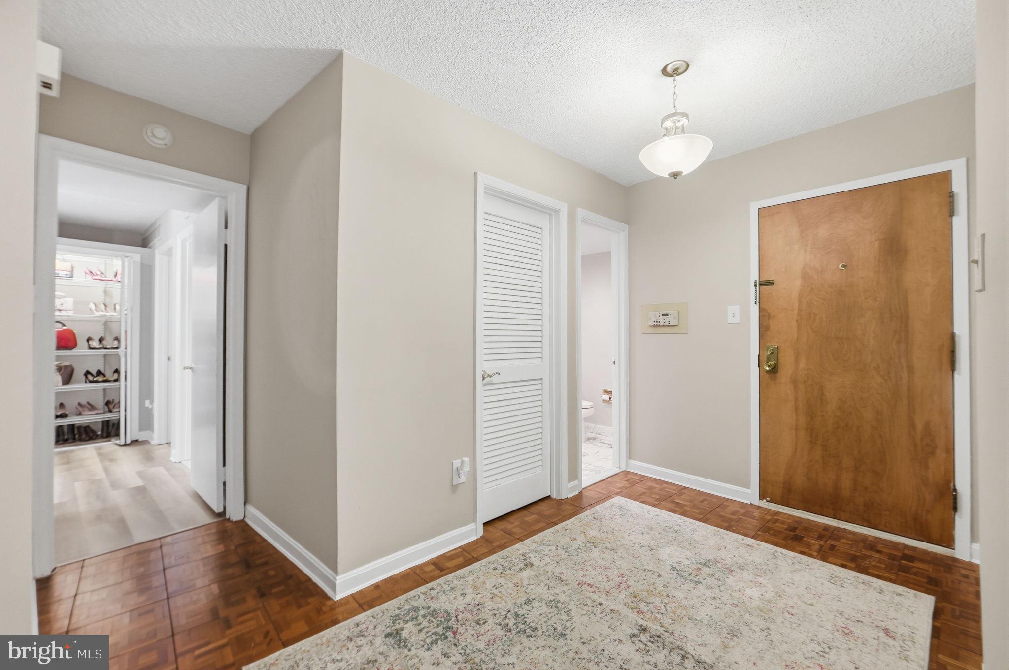 1101 South Arlington Ridge Road, Unit 305 Arlington, VA 22202 - Photo 19 of 41
