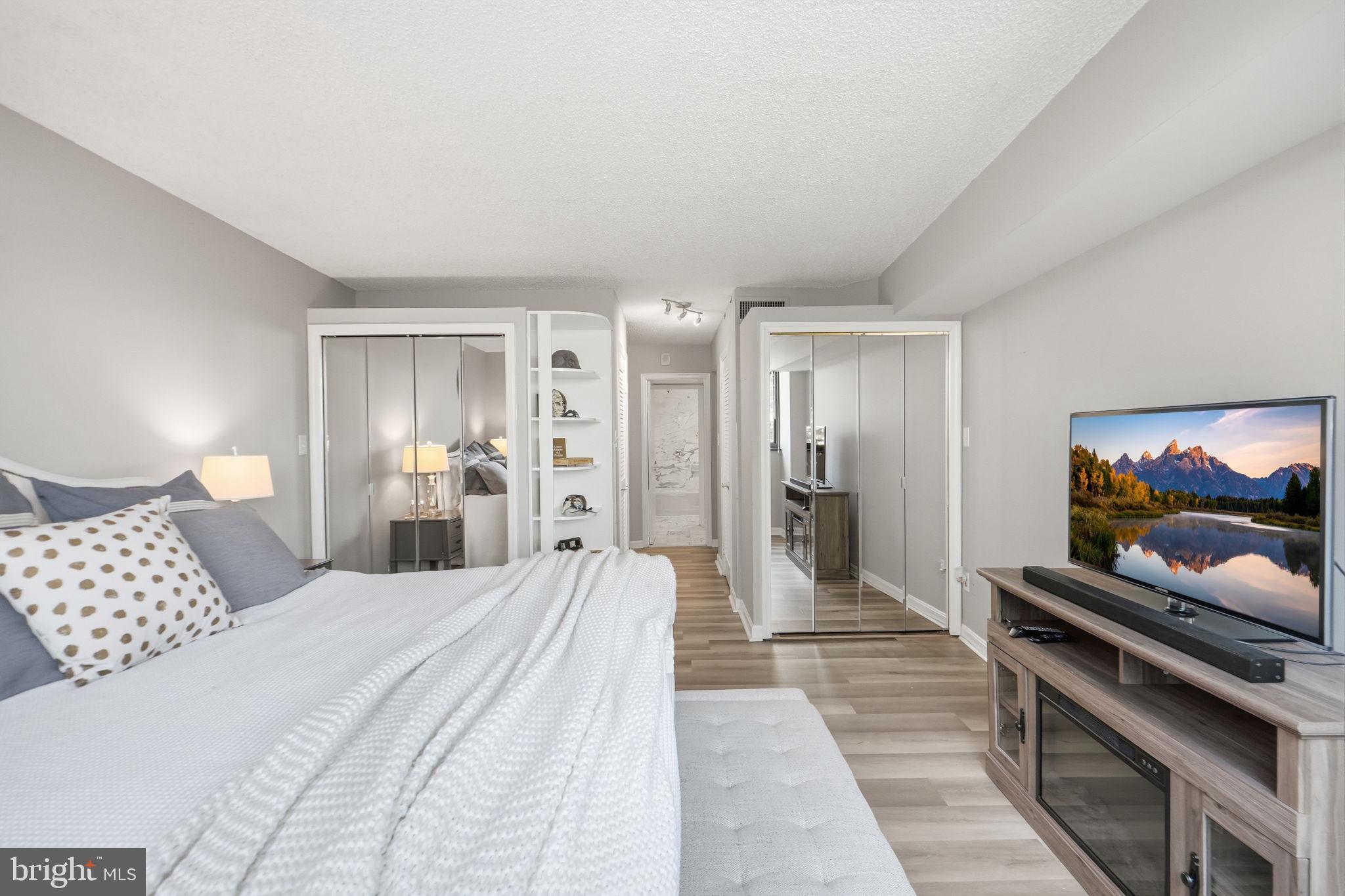 1101 South Arlington Ridge Road, Unit 305 Arlington, VA 22202 - Photo 21 of 41