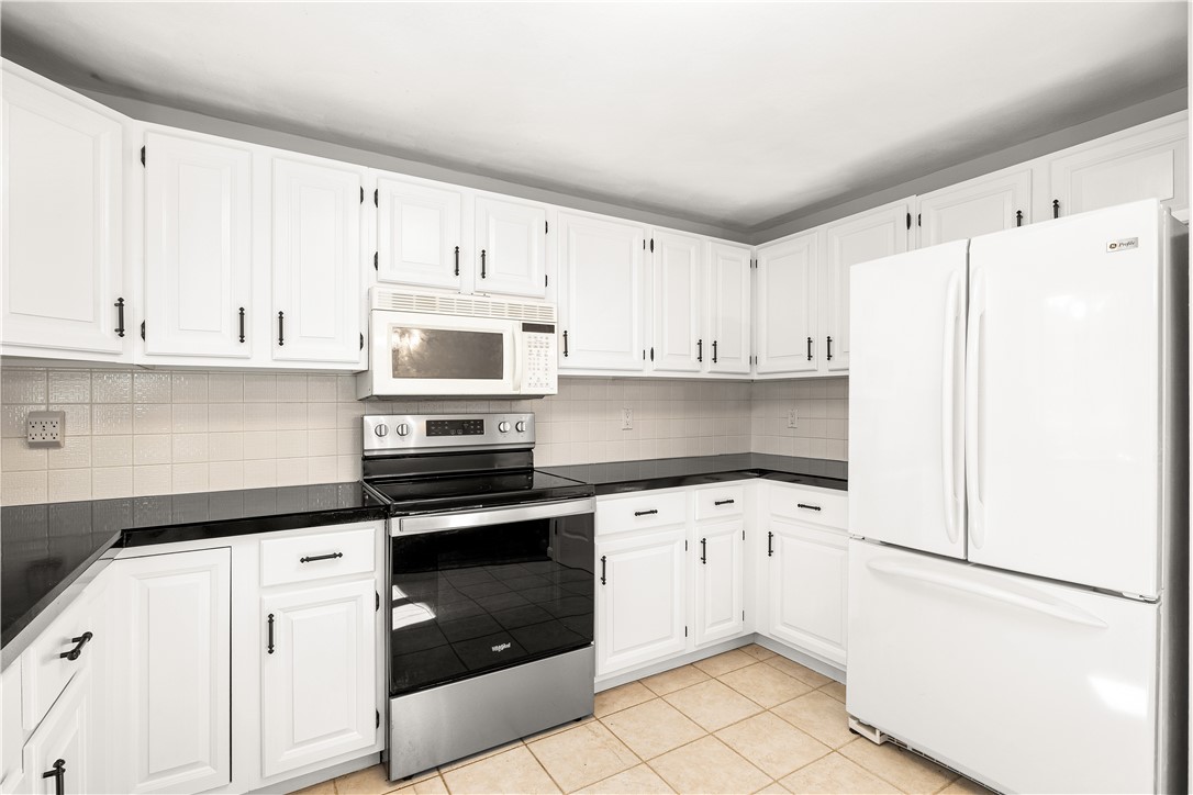 6 Tamarac Drive, Unit C Smithfield, RI 02828 - Photo 13 of 38