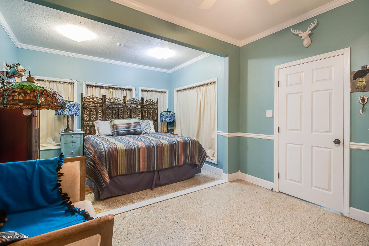 1306 Savoy Road Youngsville, LA 70592 - Photo 9 of 23 Gallery Image 9