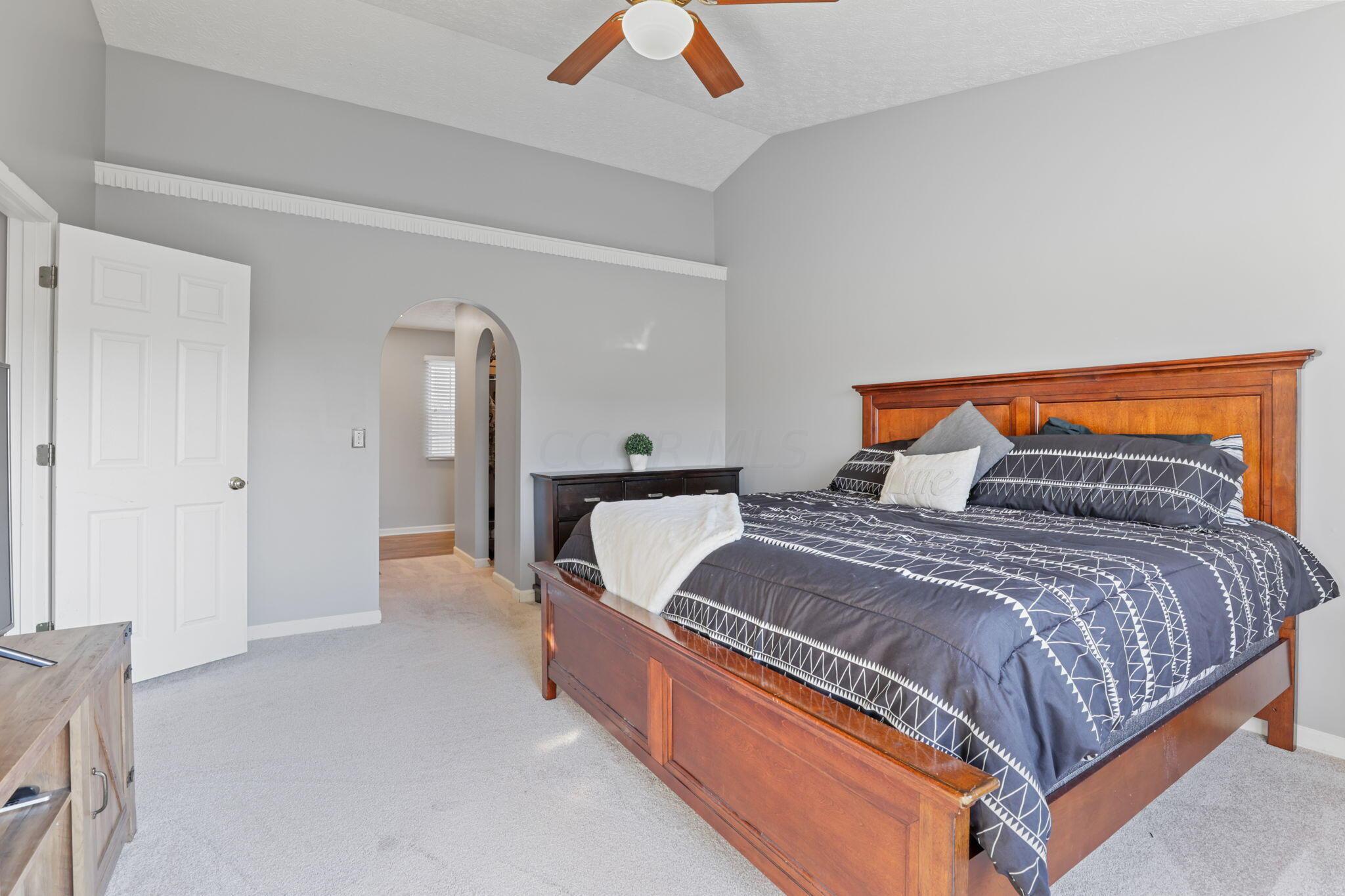 41 Tabilore Loop Delaware, OH 43015 - Photo 21 of 31 Primary Bedroom