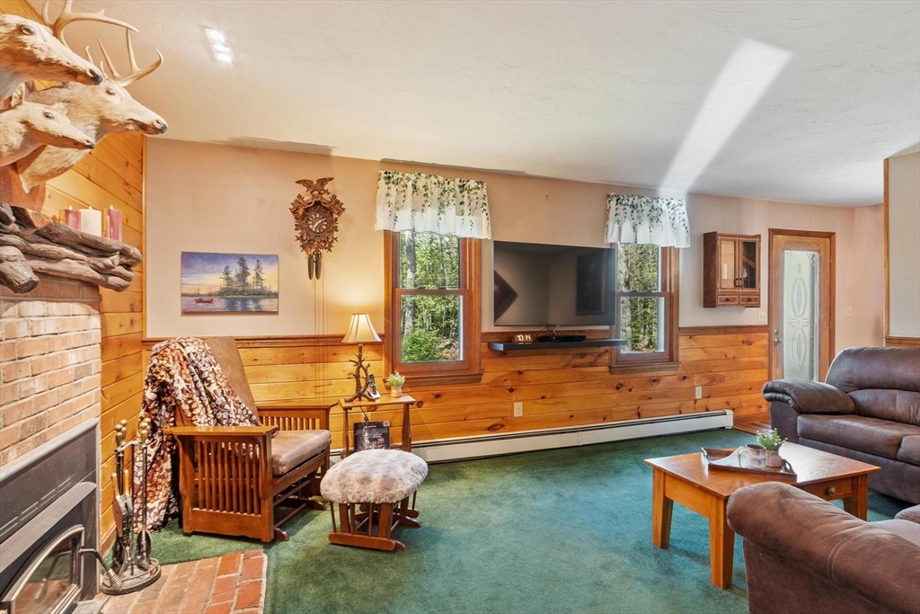 111 Hale Road Hubbardston, MA 01452 - Photo 19 of 41