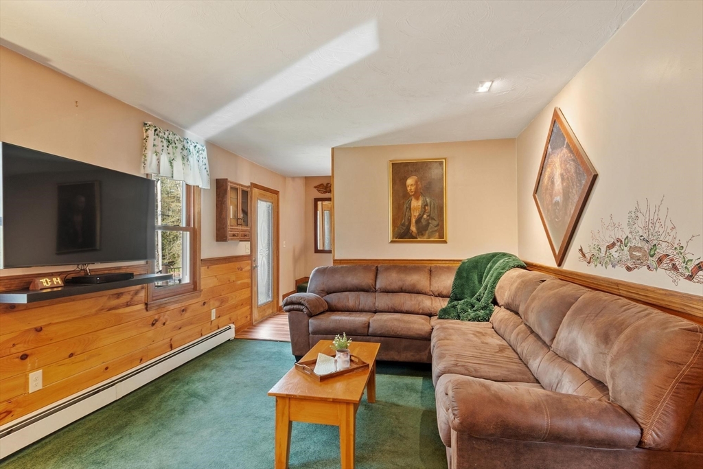 111 Hale Road Hubbardston, MA 01452 - Photo 21 of 41