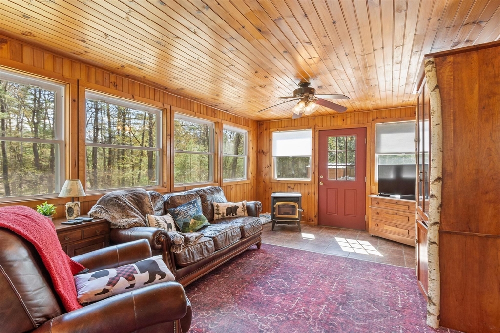 111 Hale Road Hubbardston, MA 01452 - Photo 22 of 41