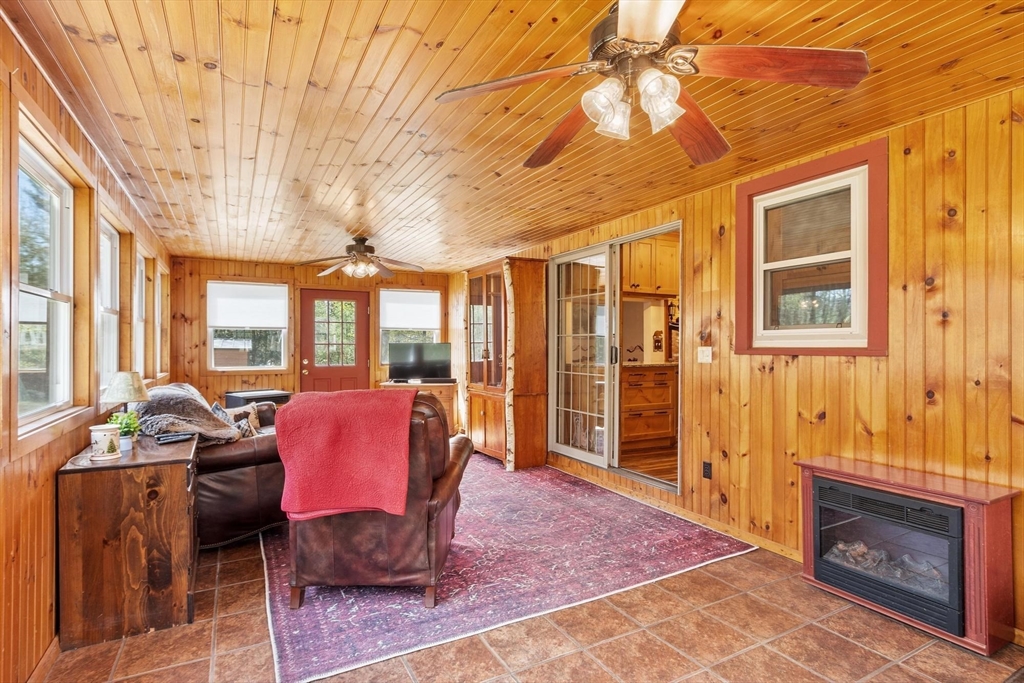111 Hale Road Hubbardston, MA 01452 - Photo 24 of 41