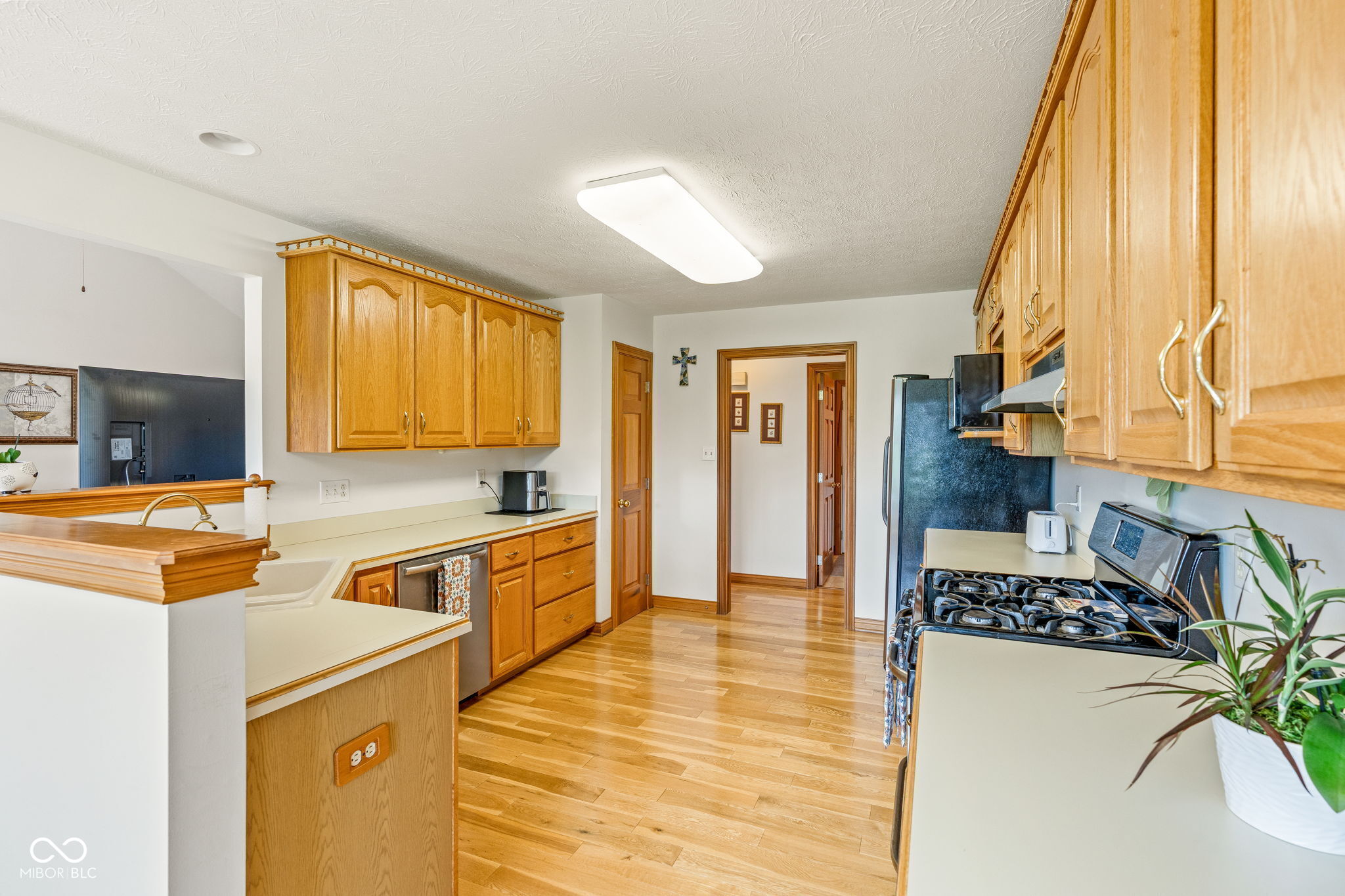 9207 South McGregor Road Indianapolis, IN 46259 - Photo 12 of 49 Gallery Image 12
