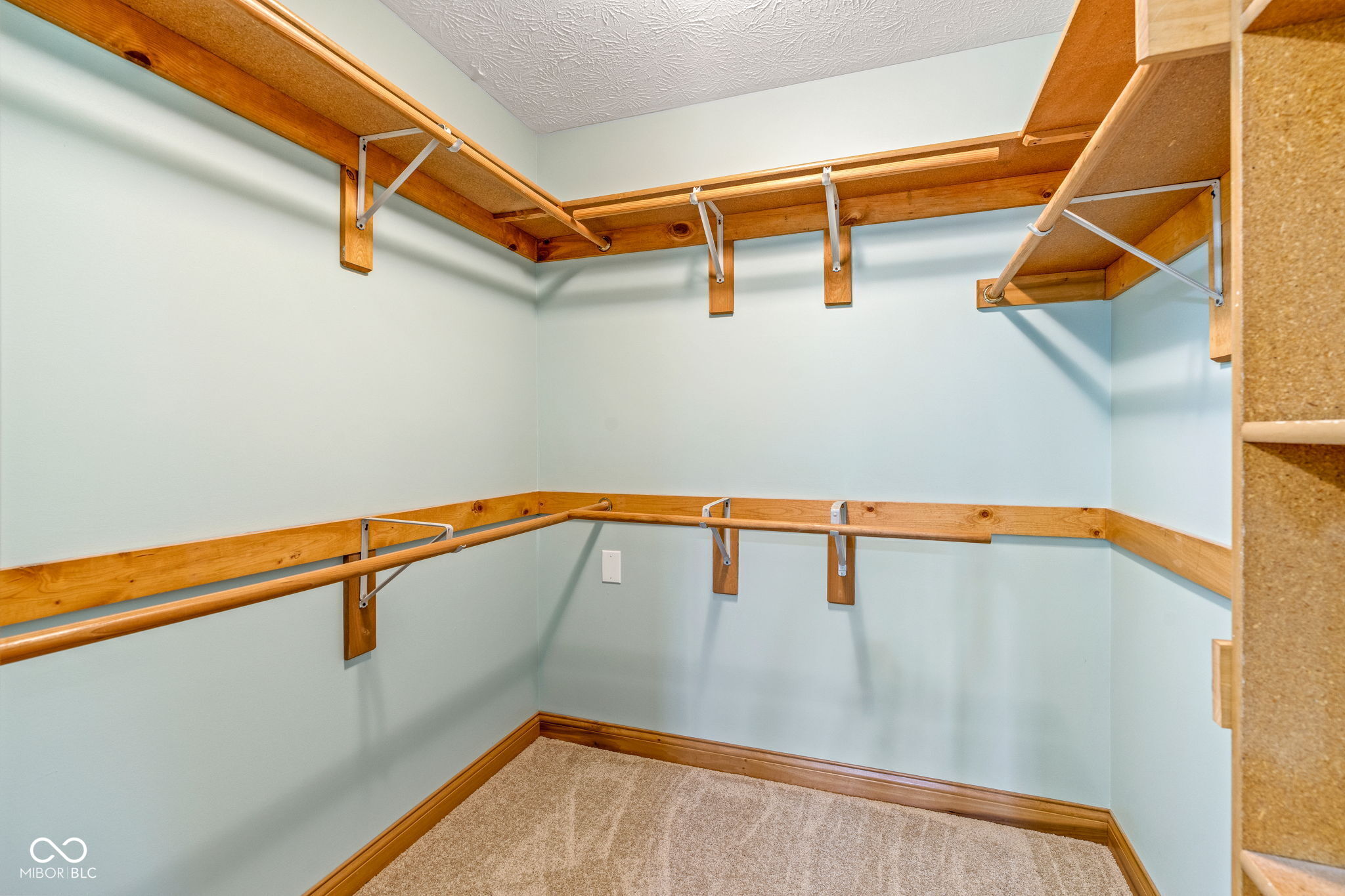 9207 South McGregor Road Indianapolis, IN 46259 - Photo 23 of 49 Gallery Image 23