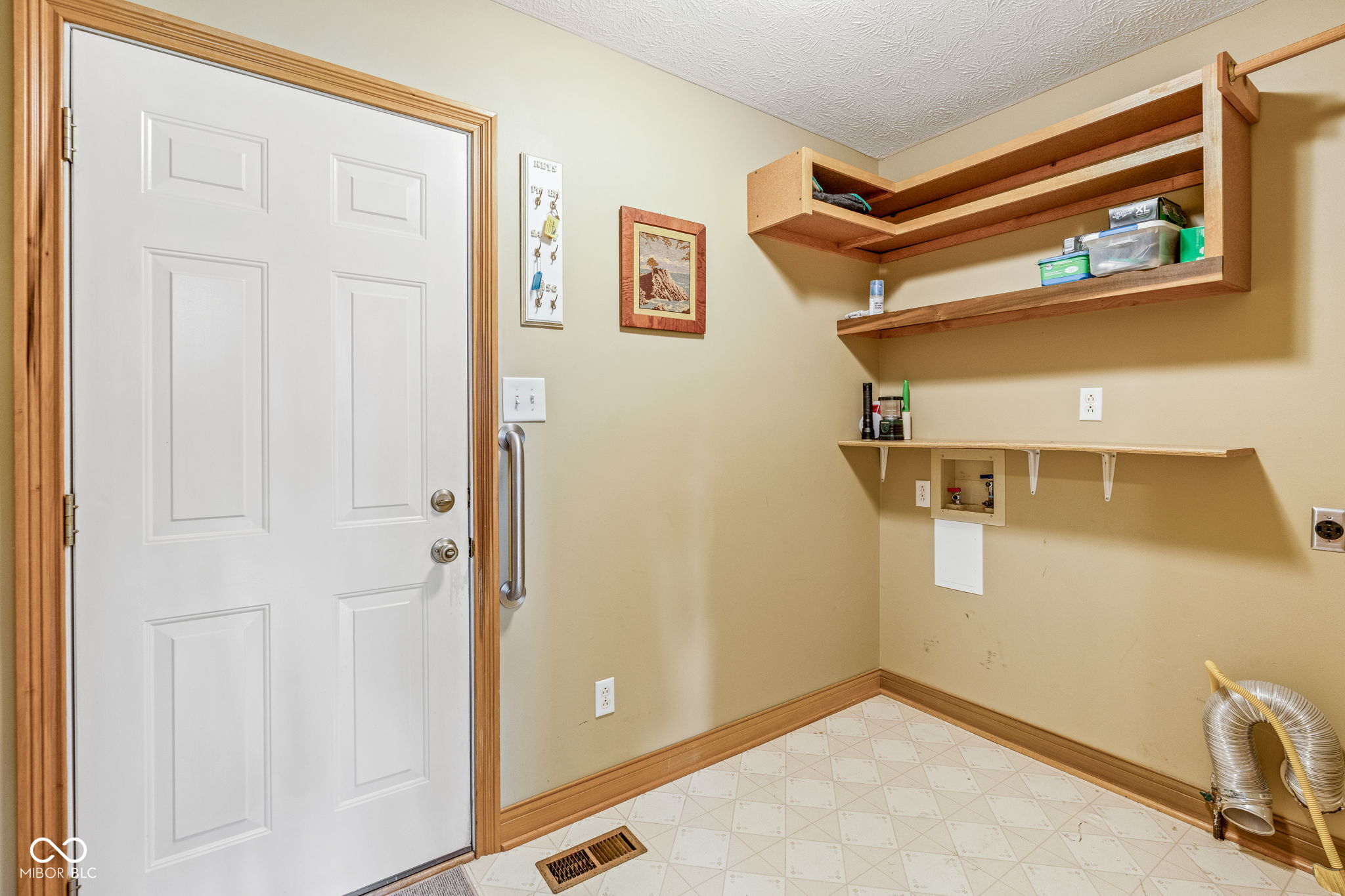 9207 South McGregor Road Indianapolis, IN 46259 - Photo 27 of 49 Gallery Image 27
