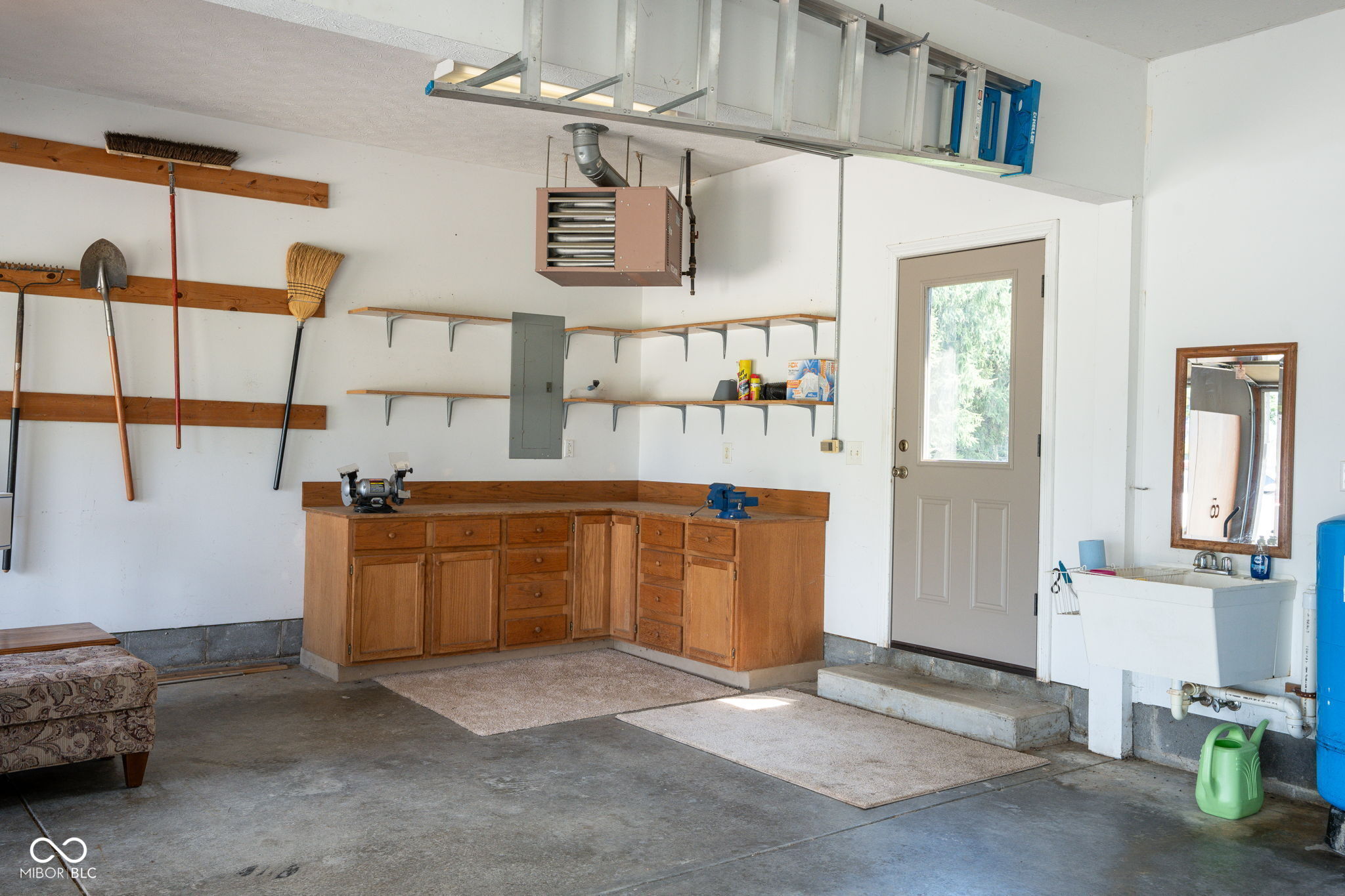 9207 South McGregor Road Indianapolis, IN 46259 - Photo 31 of 49 Gallery Image 31