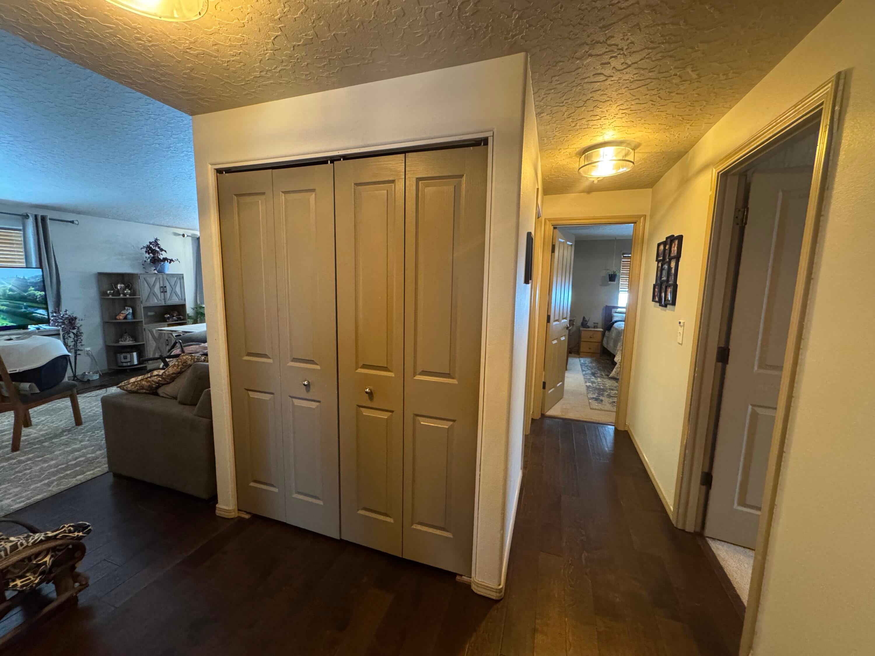 51287 Riley Lane La Pine, OR 97739 - Photo 12 of 26 IMG_3612