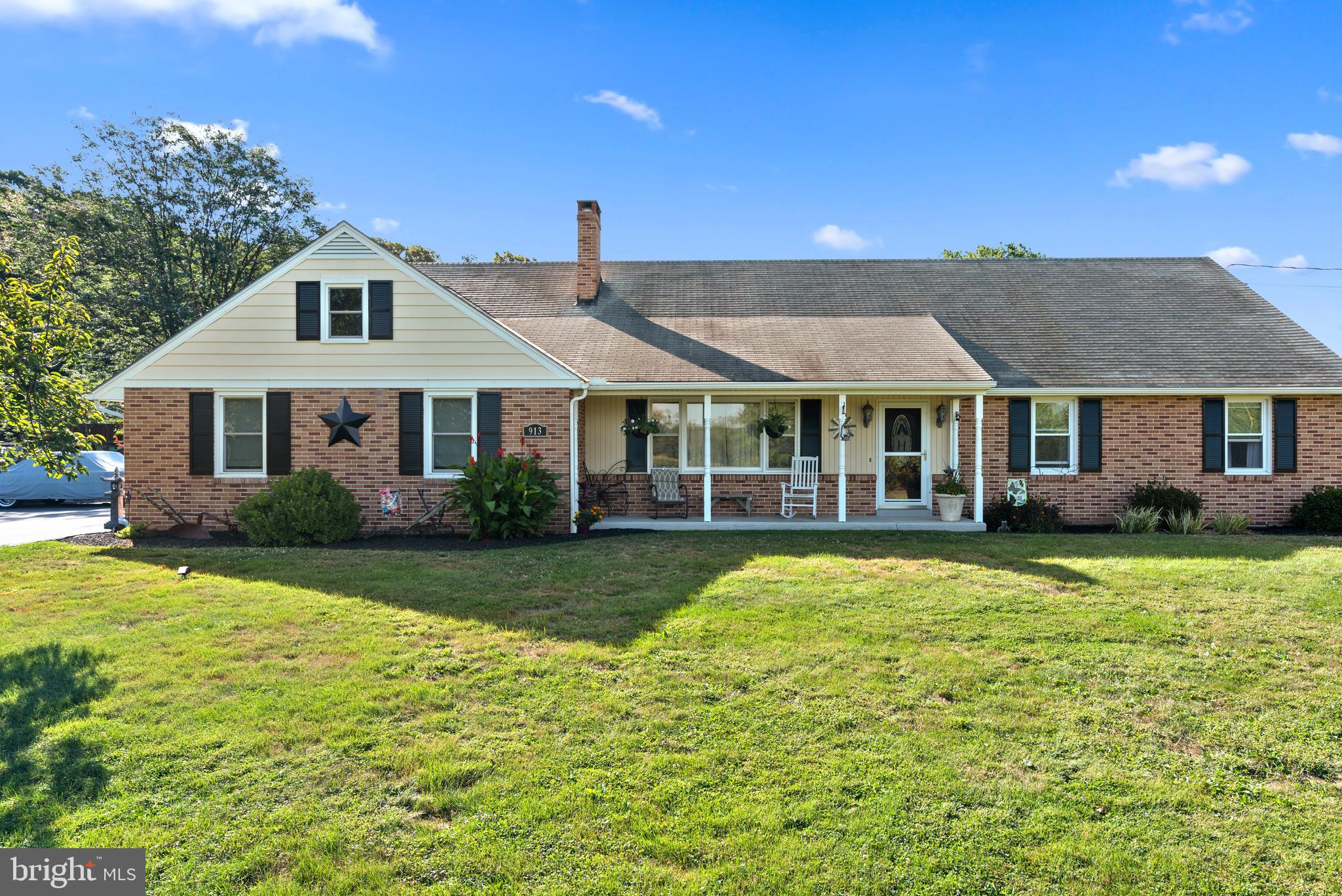 913 Quarry Road Perkasie, PA 18944 - Photo 3 of 35 Front