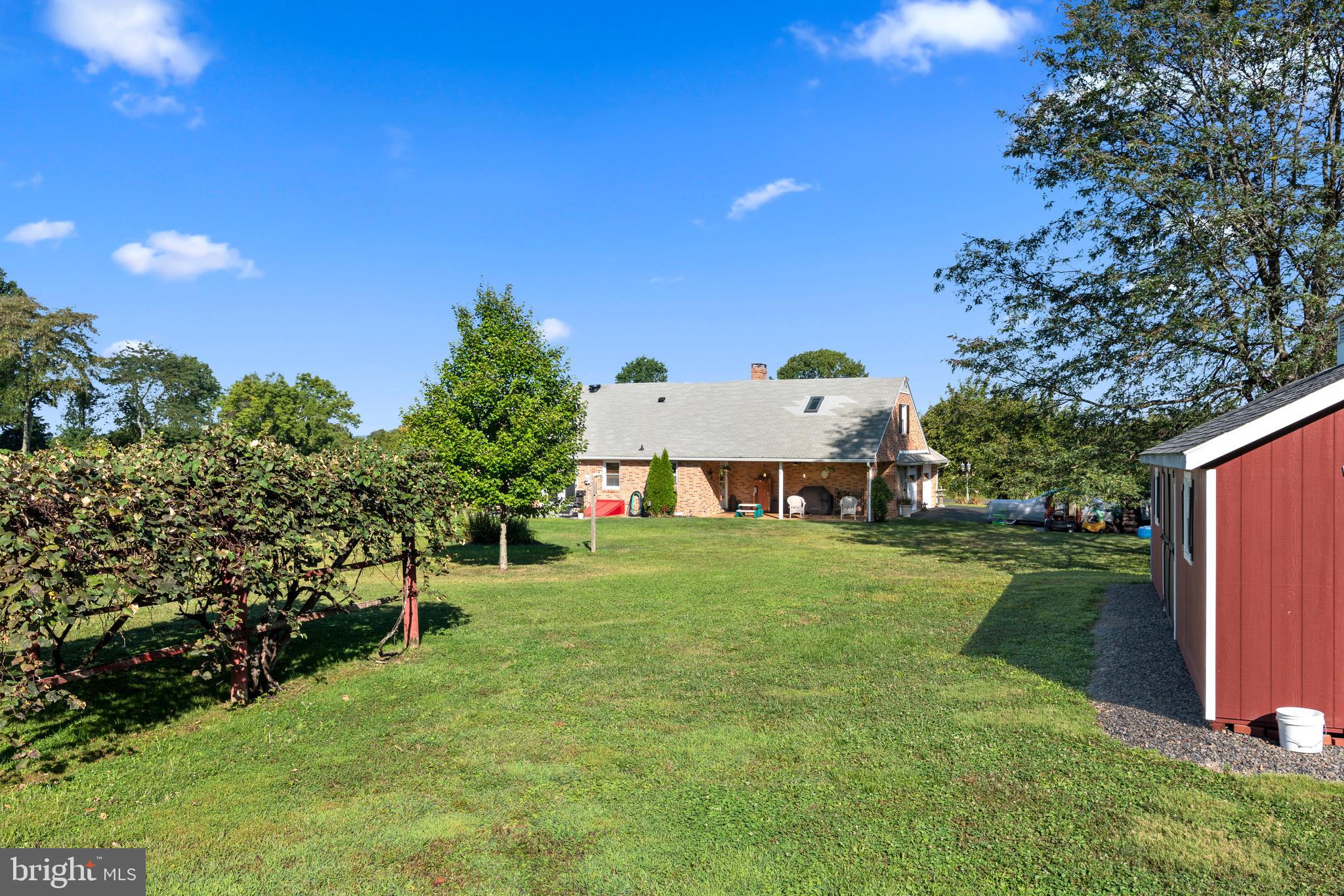 913 Quarry Road Perkasie, PA 18944 - Photo 5 of 35