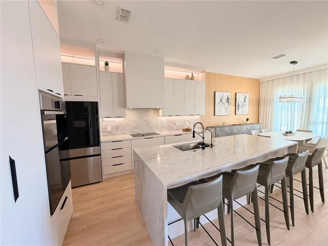 $1,274,000 | 12779 Westside Vlg Loop, Windermere, FL 34786