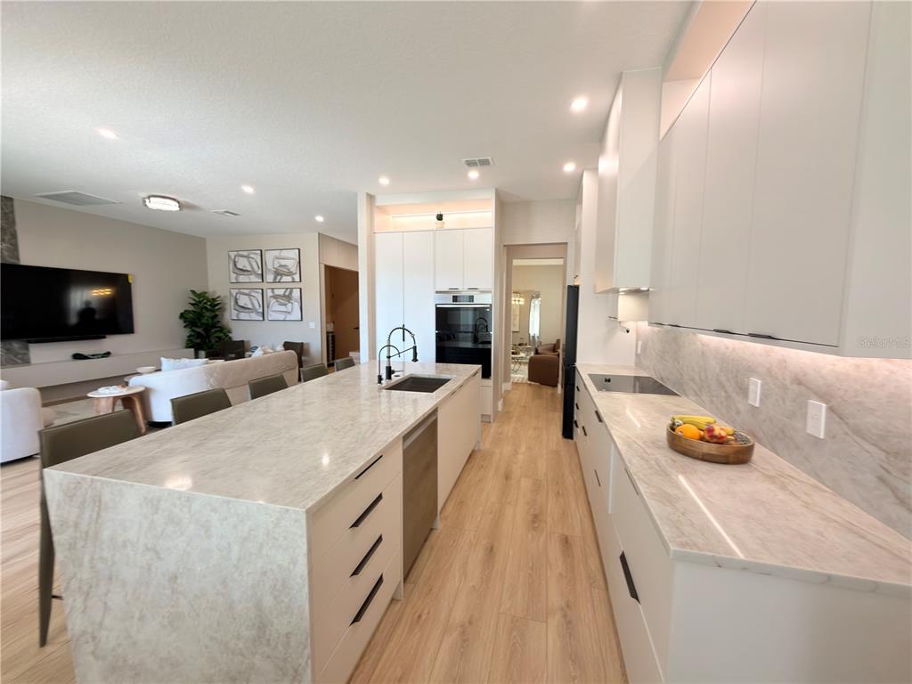 12779 Westside Vlg Loop Windermere, FL 34786 - Photo 20 of 67