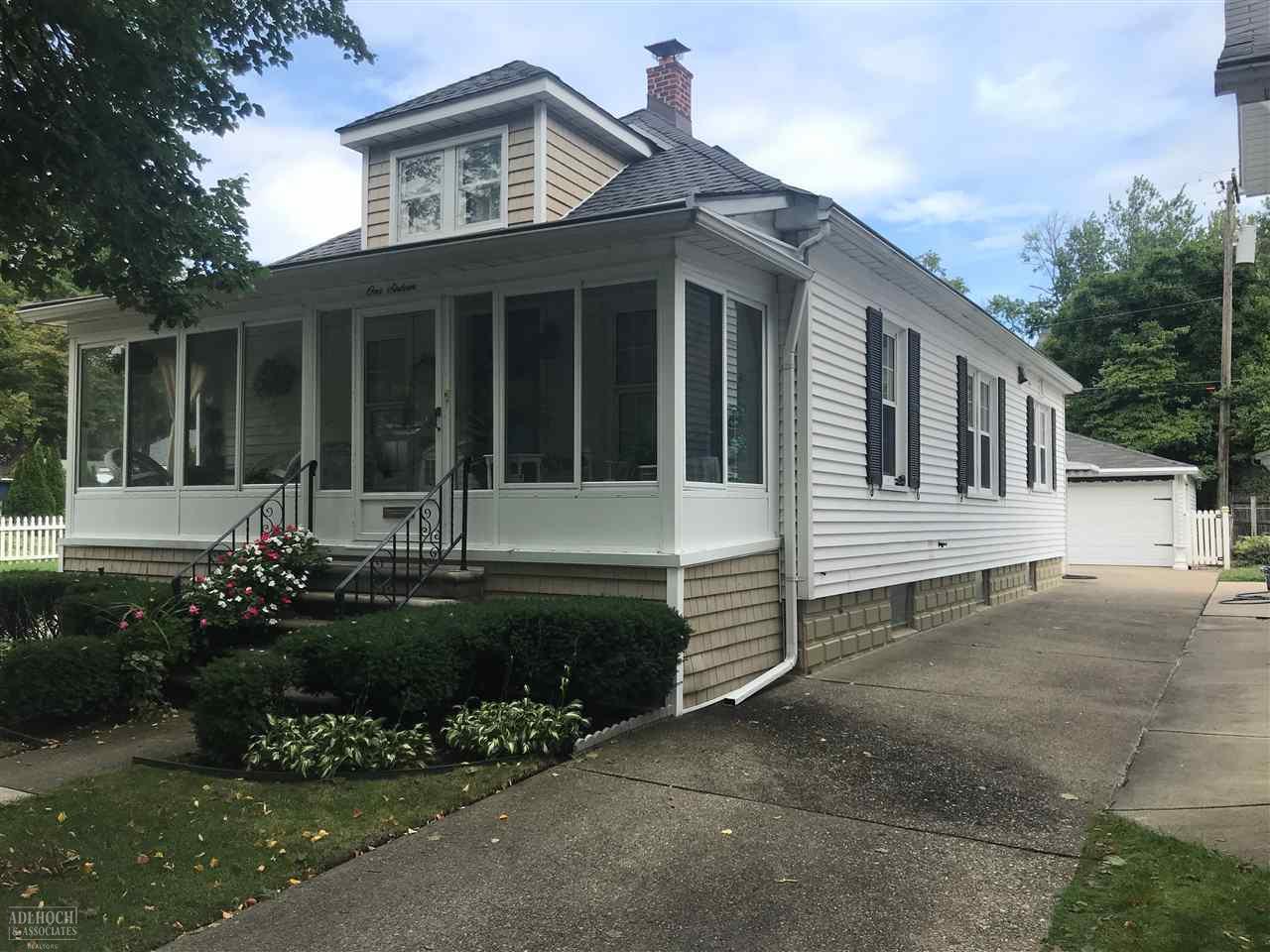 116 Muir Road Grosse Pointe Farms, MI 48236 - Photo 1 of 28
