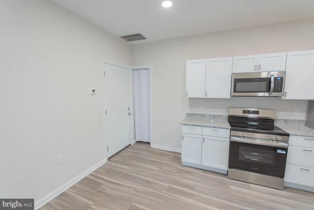 $1,450 | 215 West King Street, Unit C, Martinsburg, WV 25401