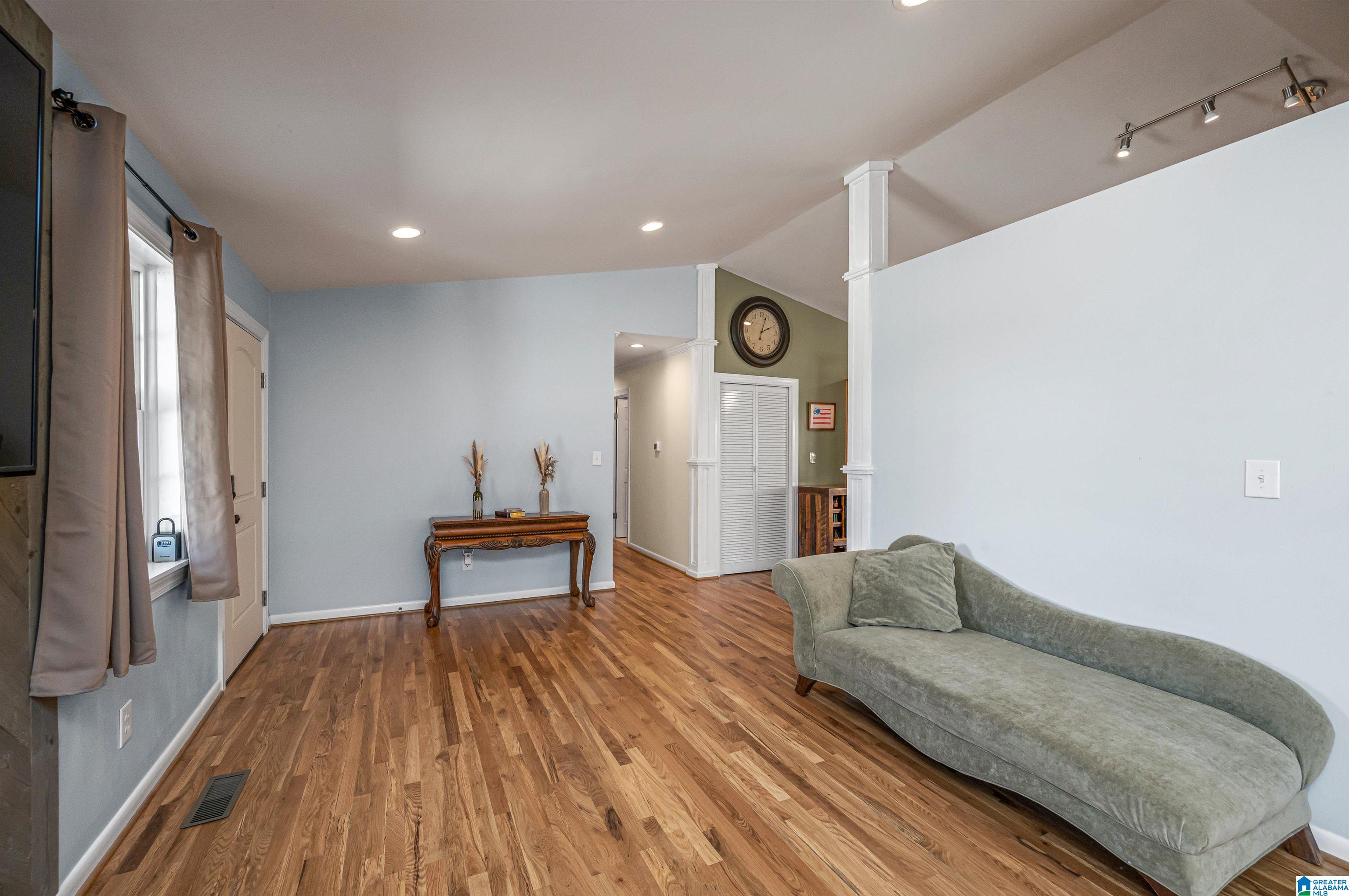 1424 Annie Lee Road Trussville, AL 35173 - Photo 6 of 42