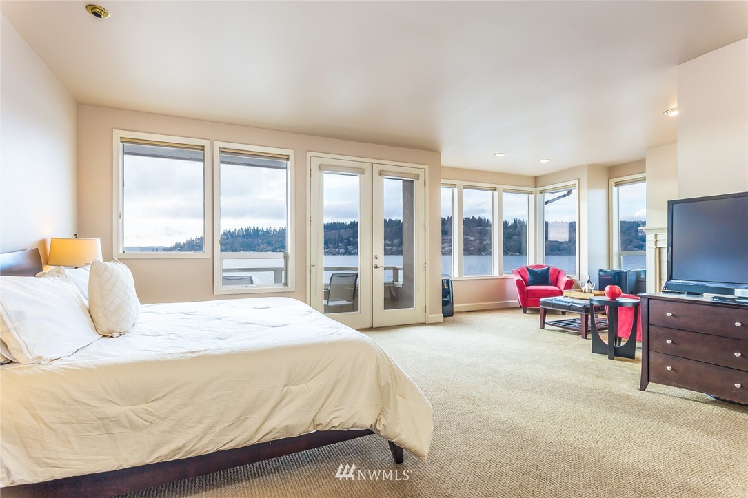 3713 Lake Washington Boulevard North Renton, WA 98056 - Photo 13 of 25