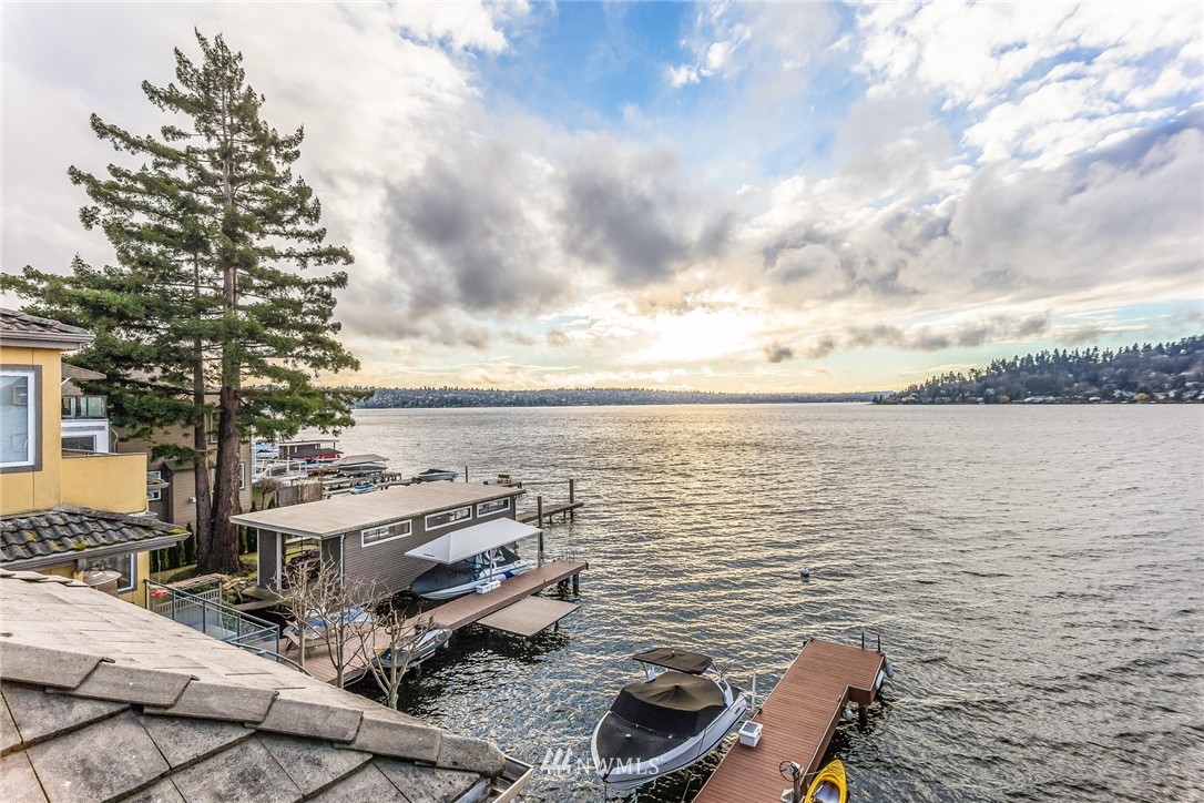 3713 Lake Washington Boulevard North Renton, WA 98056 - Photo 16 of 25