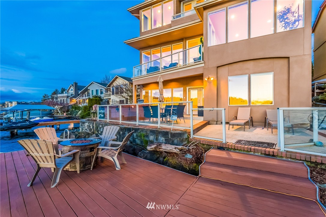 3713 Lake Washington Boulevard North Renton, WA 98056 - Photo 23 of 25