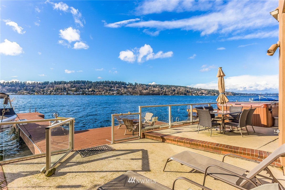 3713 Lake Washington Boulevard North Renton, WA 98056 - Photo 24 of 25