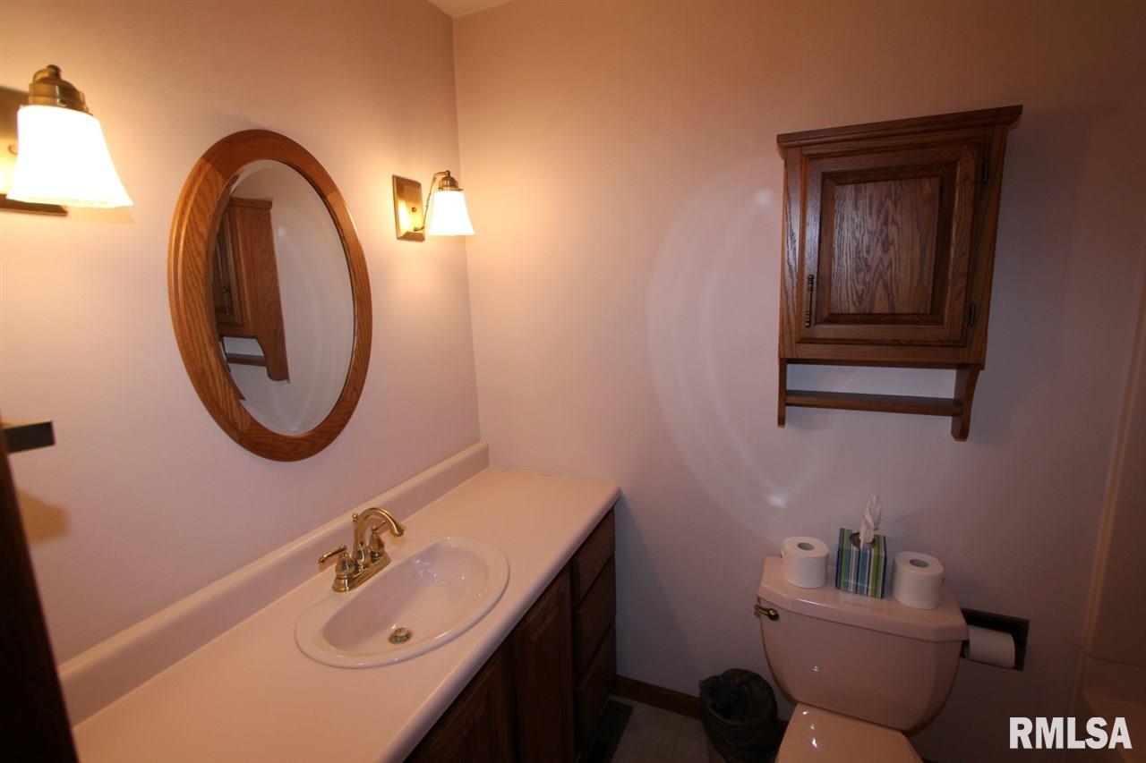806 North Moran Road Trivoli, IL 61569 - Photo 28 of 36