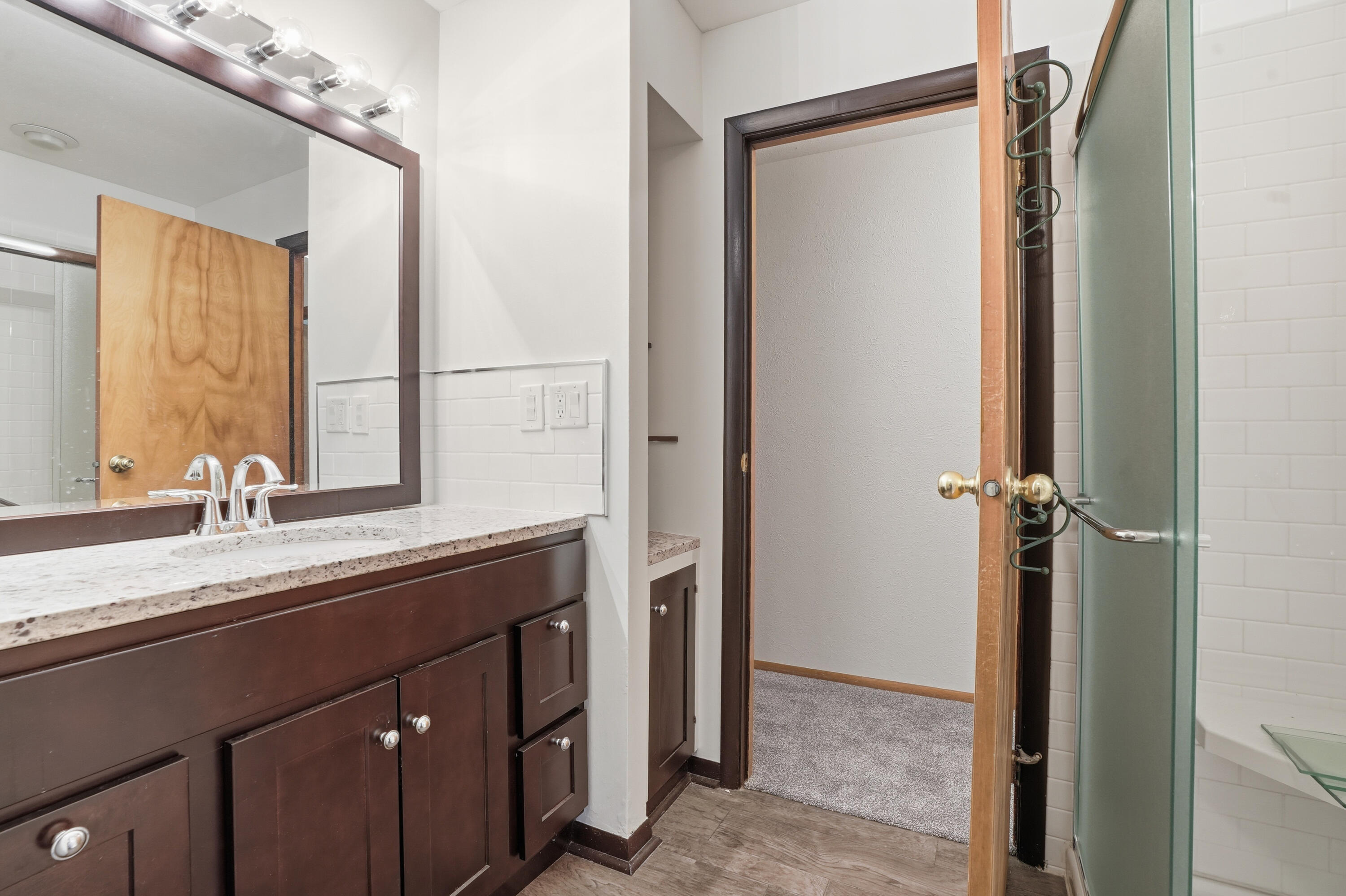 780 Williams Court Crown Point, IN 46307 - Photo 20 of 33 a bathroom with a double vanity sink and mirror