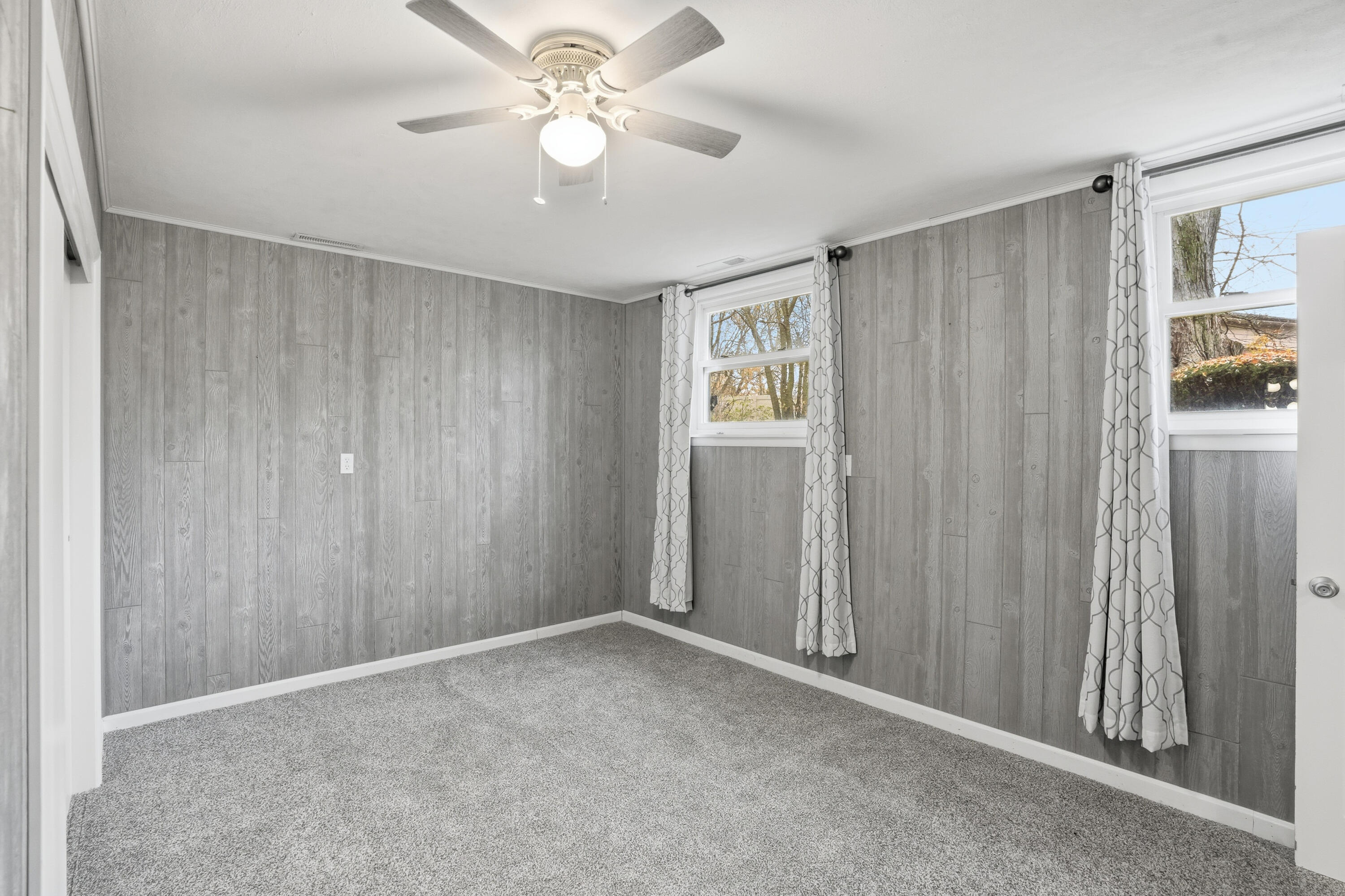 780 Williams Court Crown Point, IN 46307 - Photo 21 of 33 a view of an empty room with a window