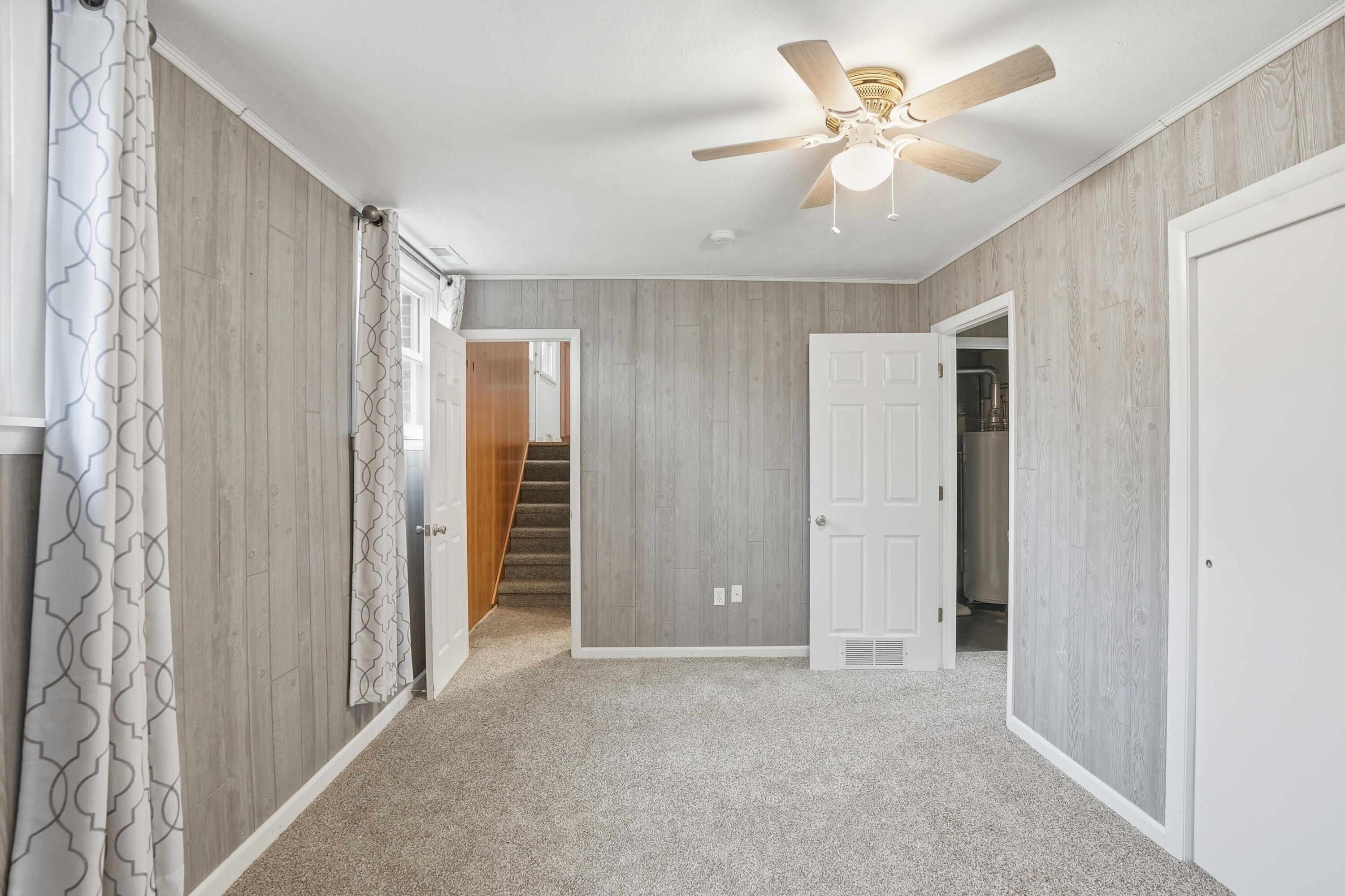 780 Williams Court Crown Point, IN 46307 - Photo 22 of 33 a view of an empty room with a window