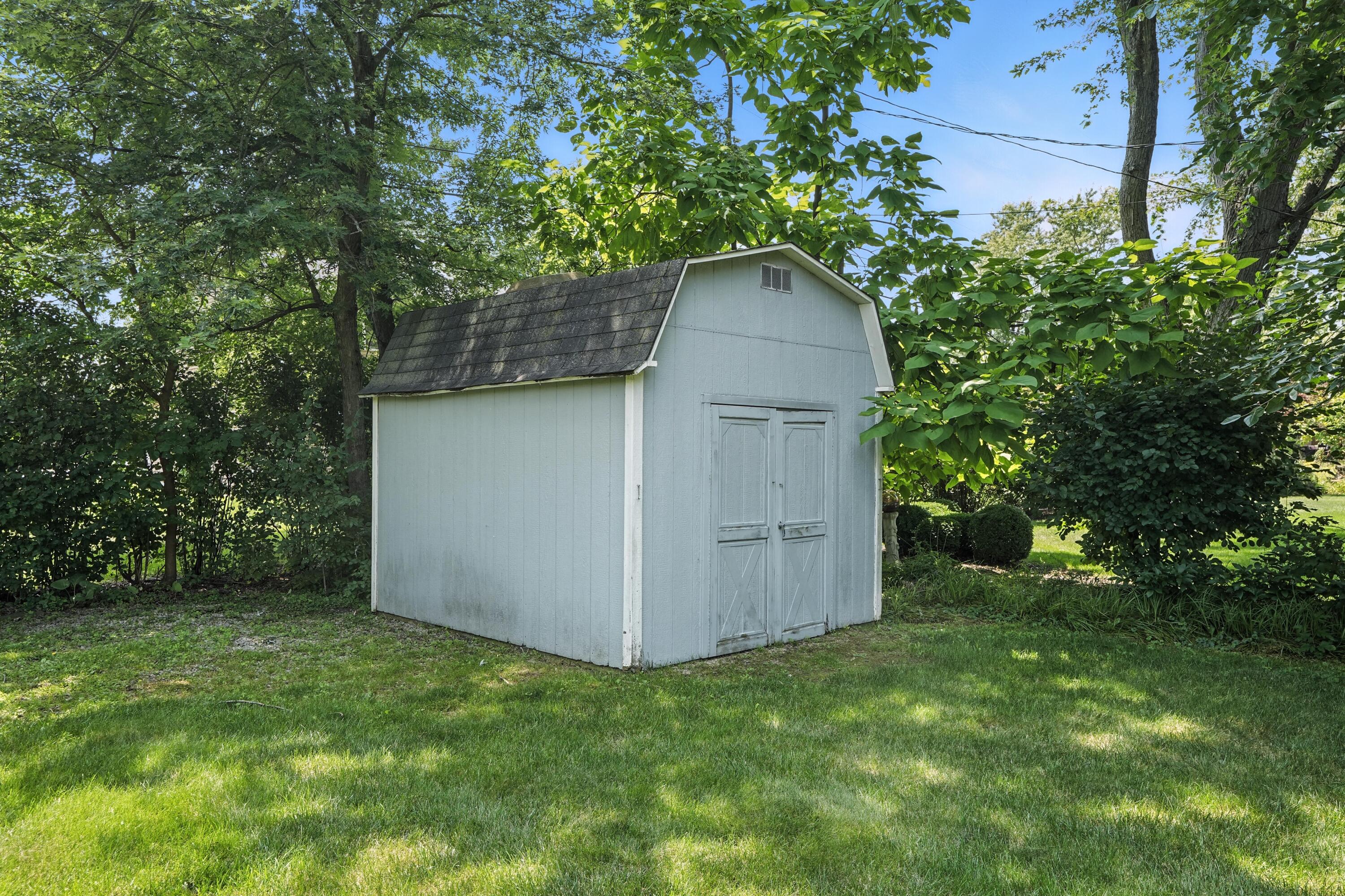 780 Williams Court Crown Point, IN 46307 - Photo 26 of 33 a backyard of a house with lots of green space