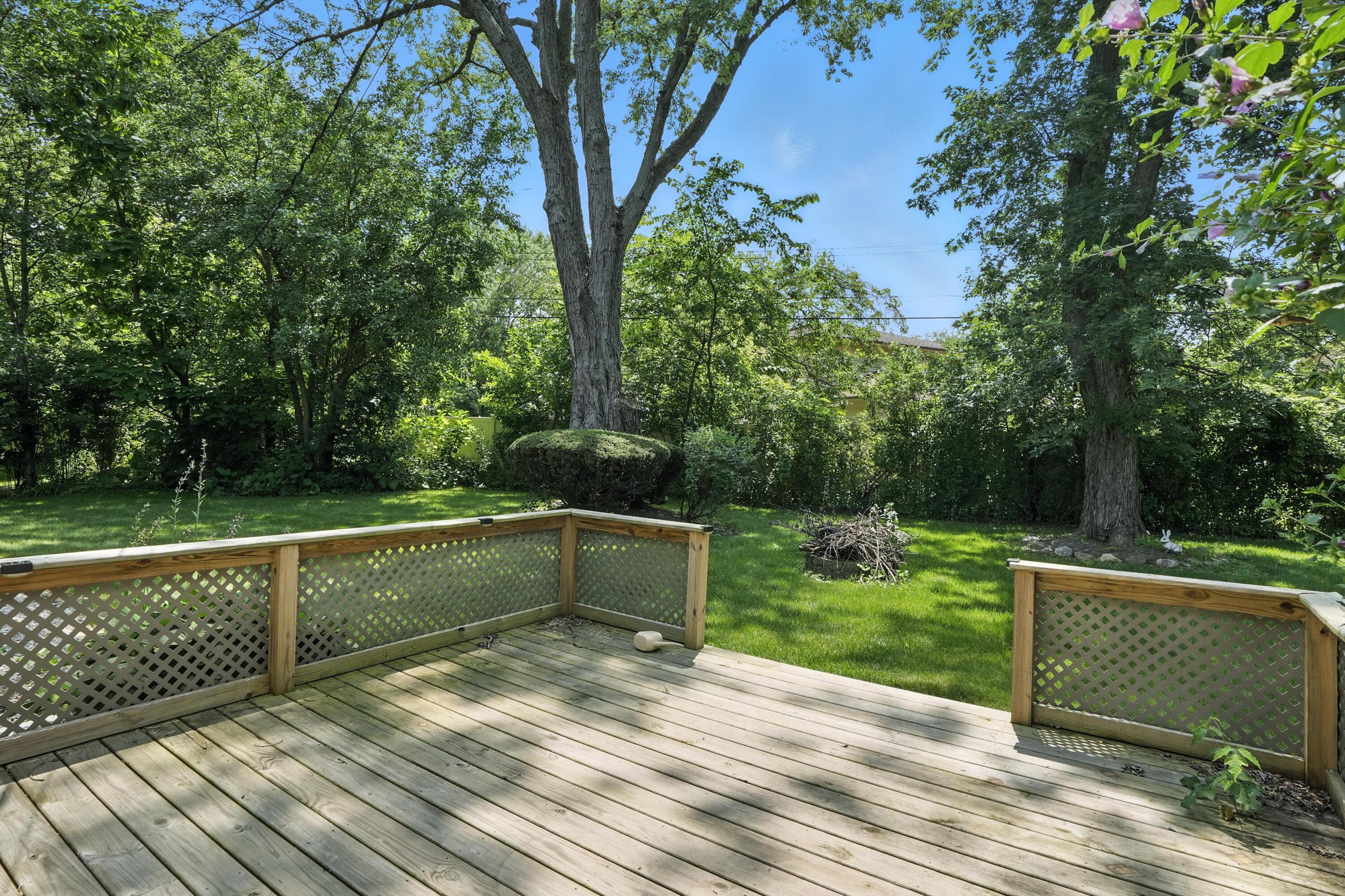 780 Williams Court Crown Point, IN 46307 - Photo 30 of 33 a view of a terrace with yard