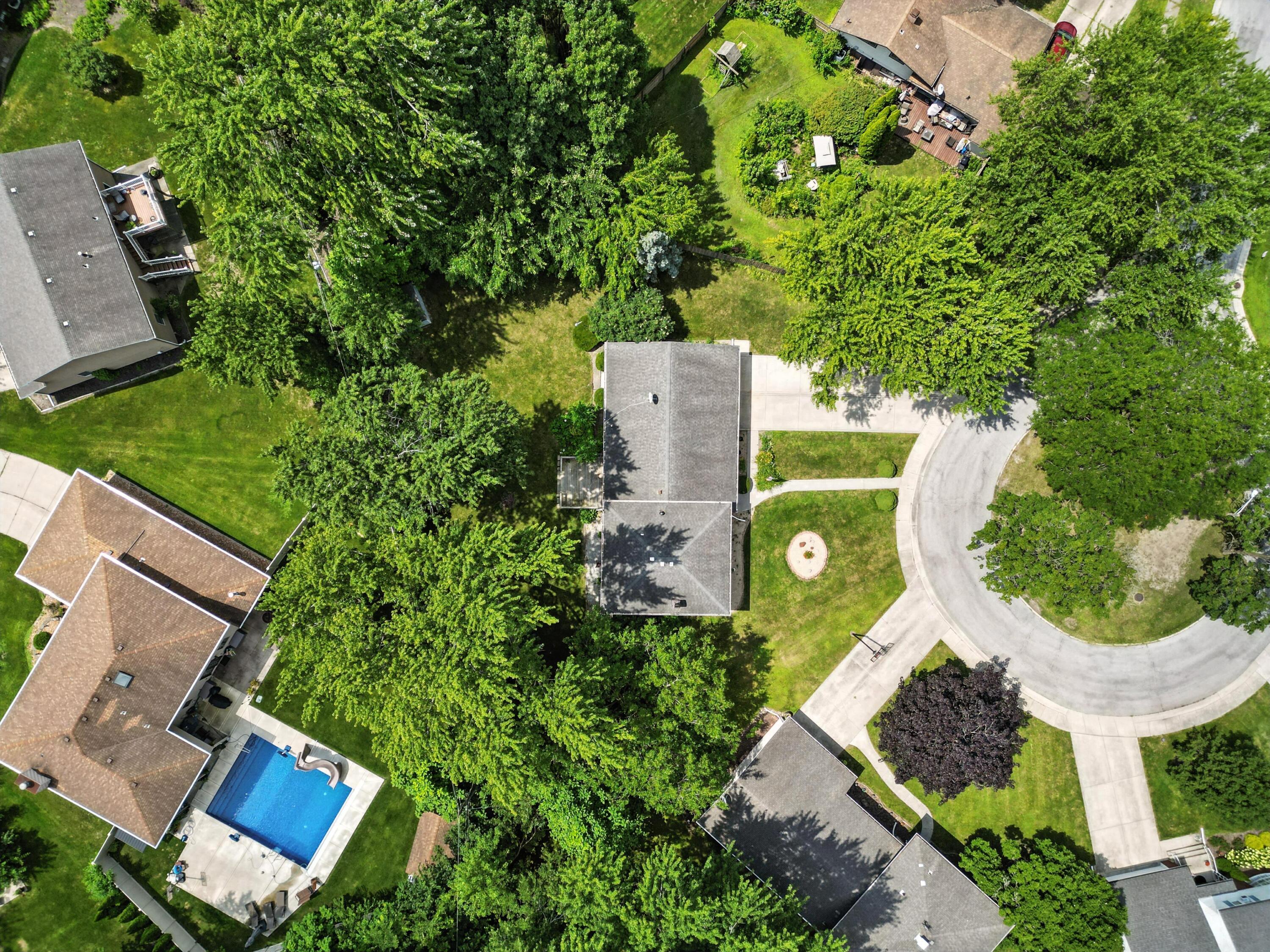 780 Williams Court Crown Point, IN 46307 - Photo 33 of 33 an aerial view of a house with outdoor space and street view
