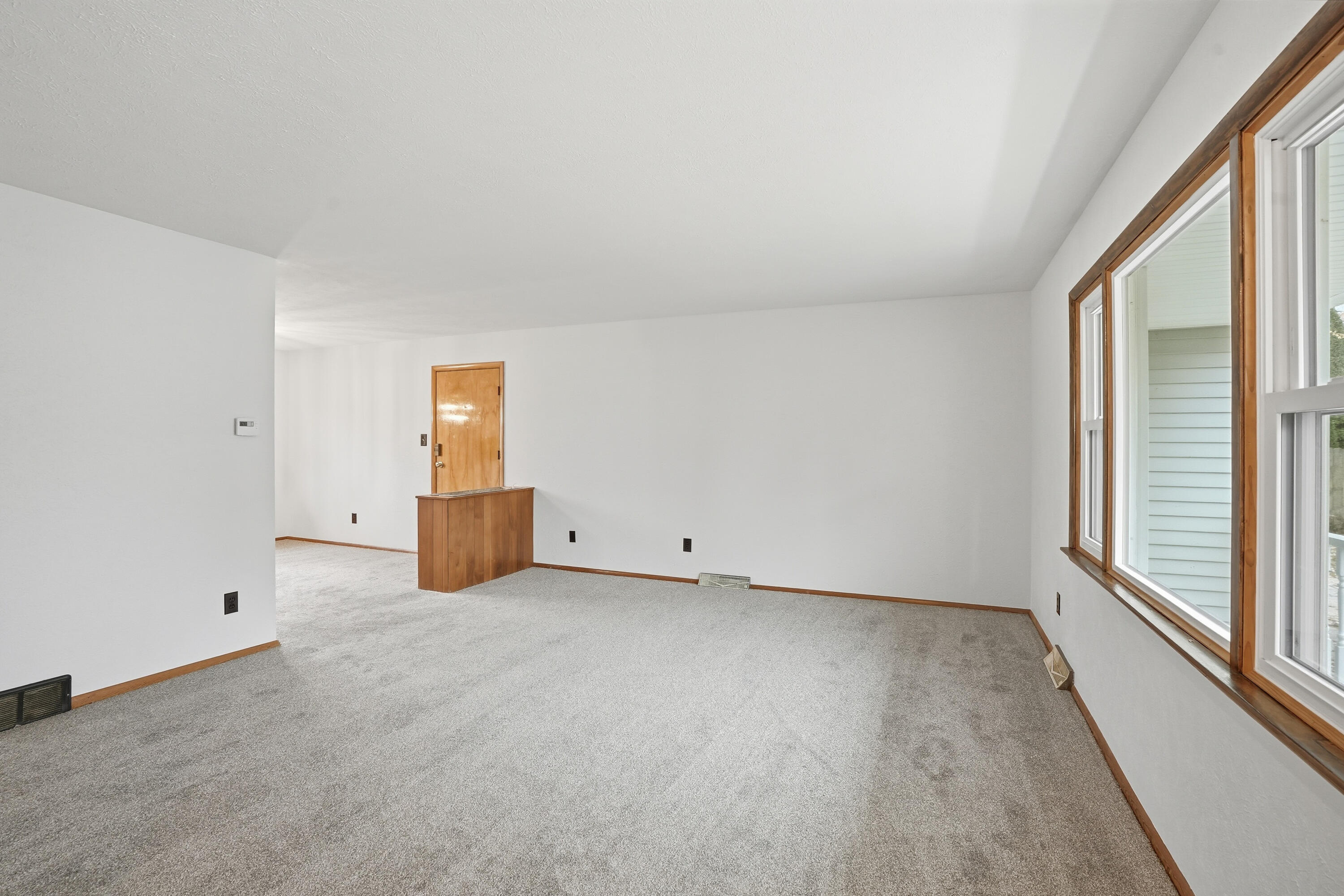 780 Williams Court Crown Point, IN 46307 - Photo 8 of 33 a view of an empty room with a window