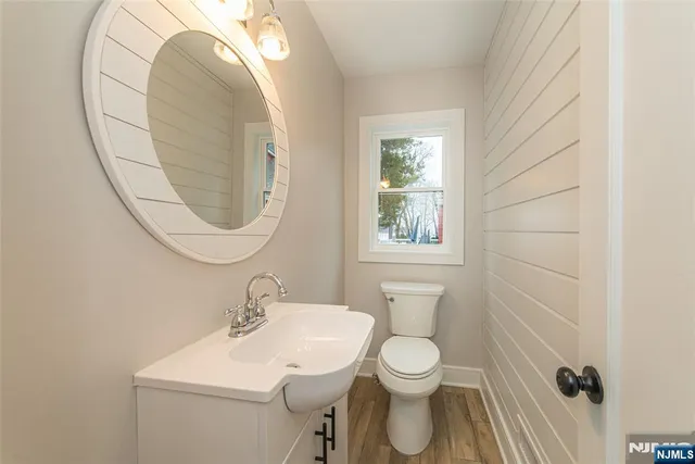 $999,999 | 86 Lake Drive West, Wayne, NJ 07470