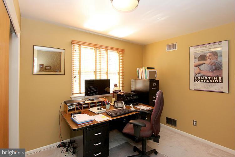 7520 Piney Branch Road Silver Spring, MD 20910 - Photo 16 of 30 Bedroom