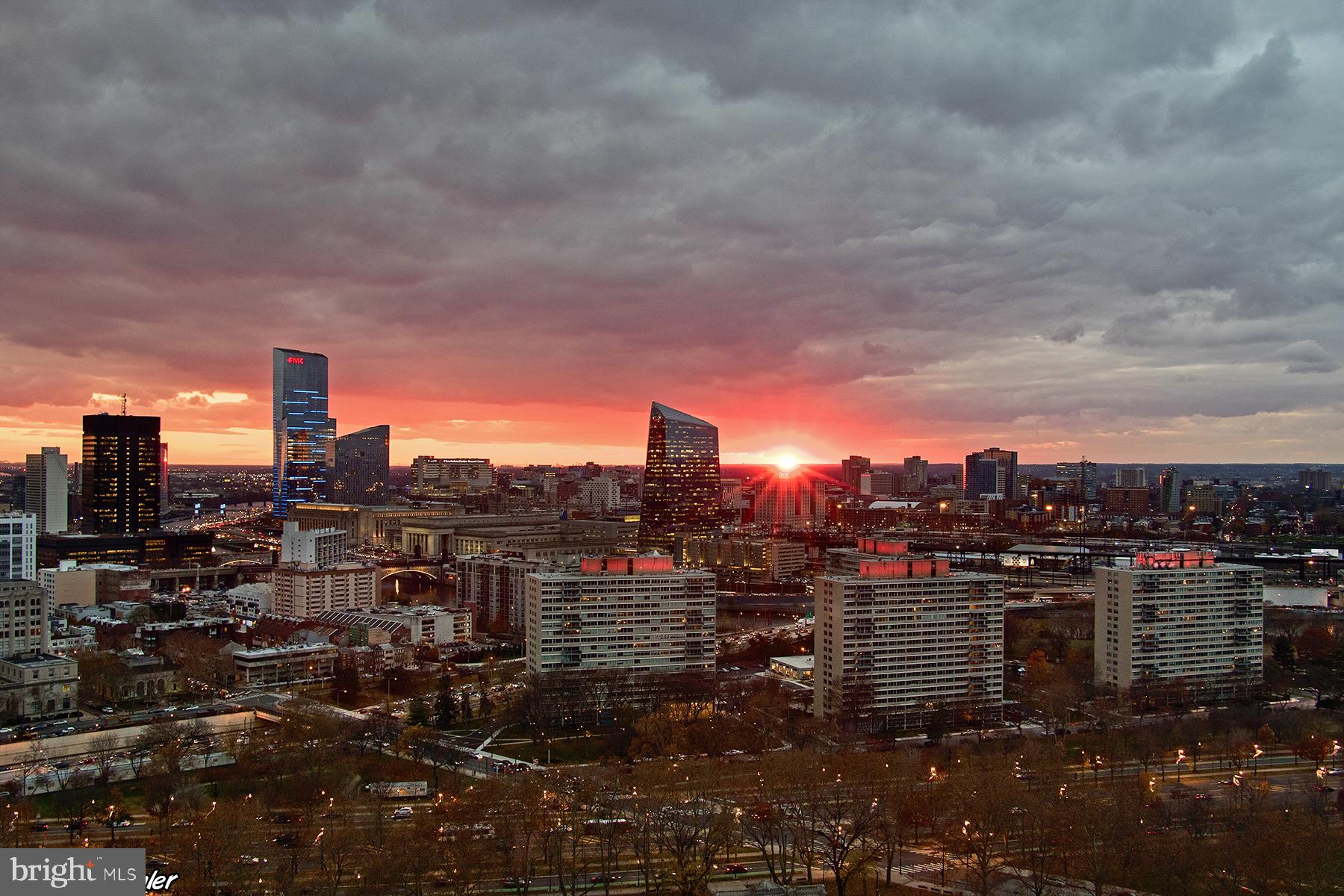 2001 Hamilton Street, Unit 2016 Philadelphia, PA 19130 - Photo 31 of 41 a view of a lake