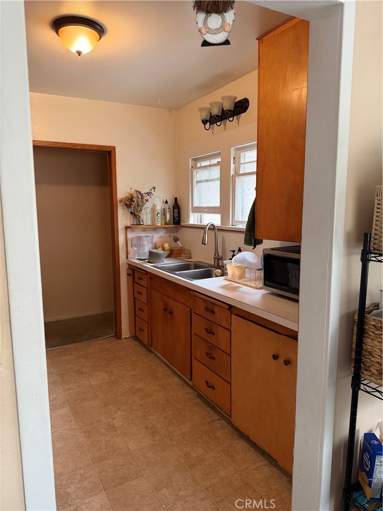 441 Kentucky Street San Luis Obispo, CA 93405 - Photo 6 of 10