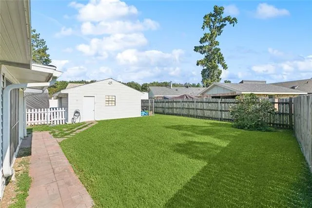 $359,900 | 24 Myrtle Hill Drive, Destrehan, LA 70047