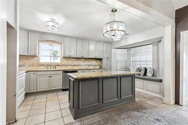 $359,900 | 24 Myrtle Hill Drive, Destrehan, LA 70047