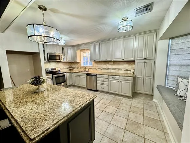 $359,900 | 24 Myrtle Hill Drive, Destrehan, LA 70047