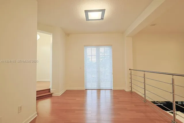 $1,899,900 | 6853 Northwest 113th Place, Doral, FL 33178