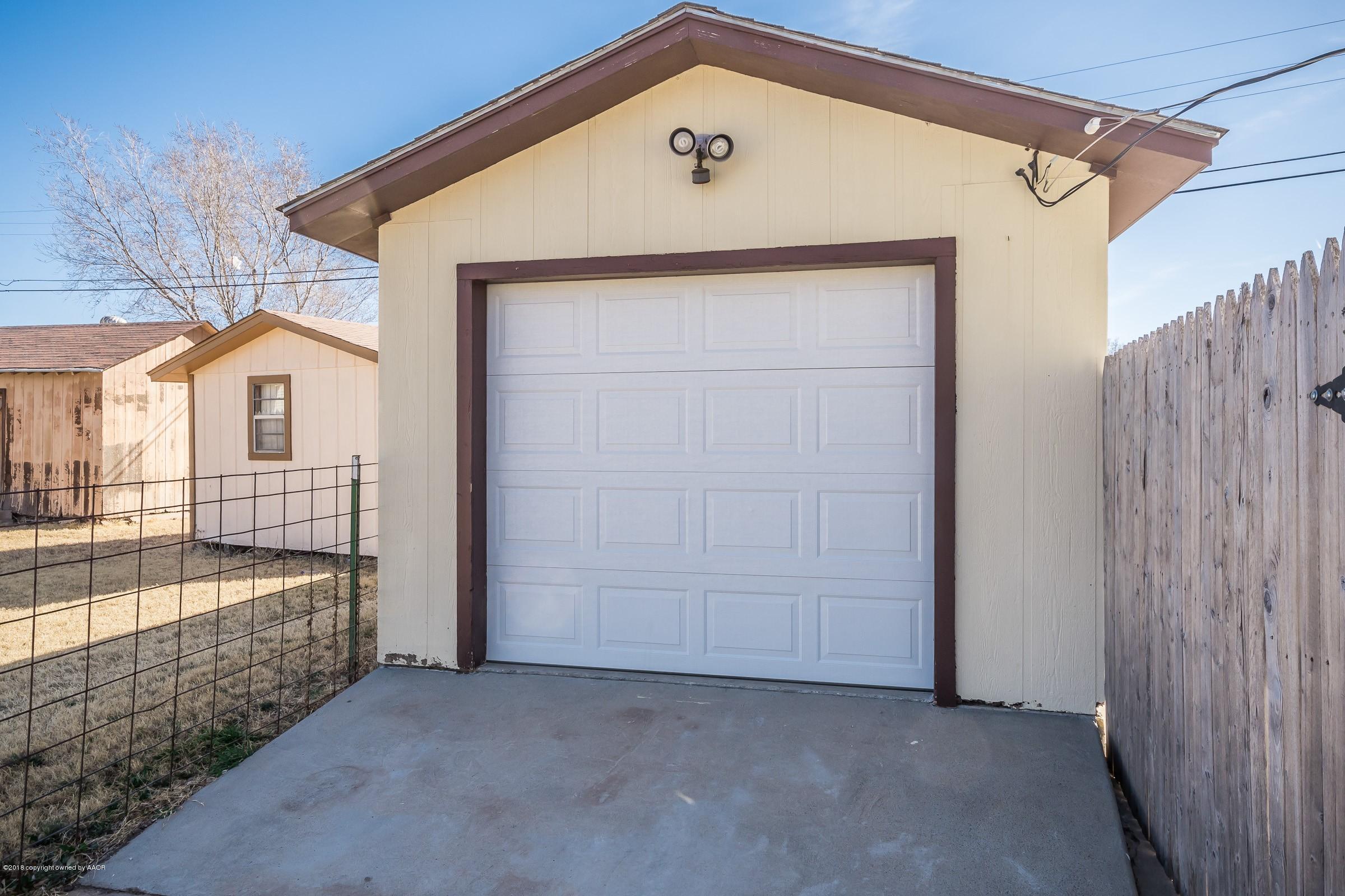 4215 South Harrison Street Amarillo, TX 79110 - Photo 5 of 15 a view of house with backyard