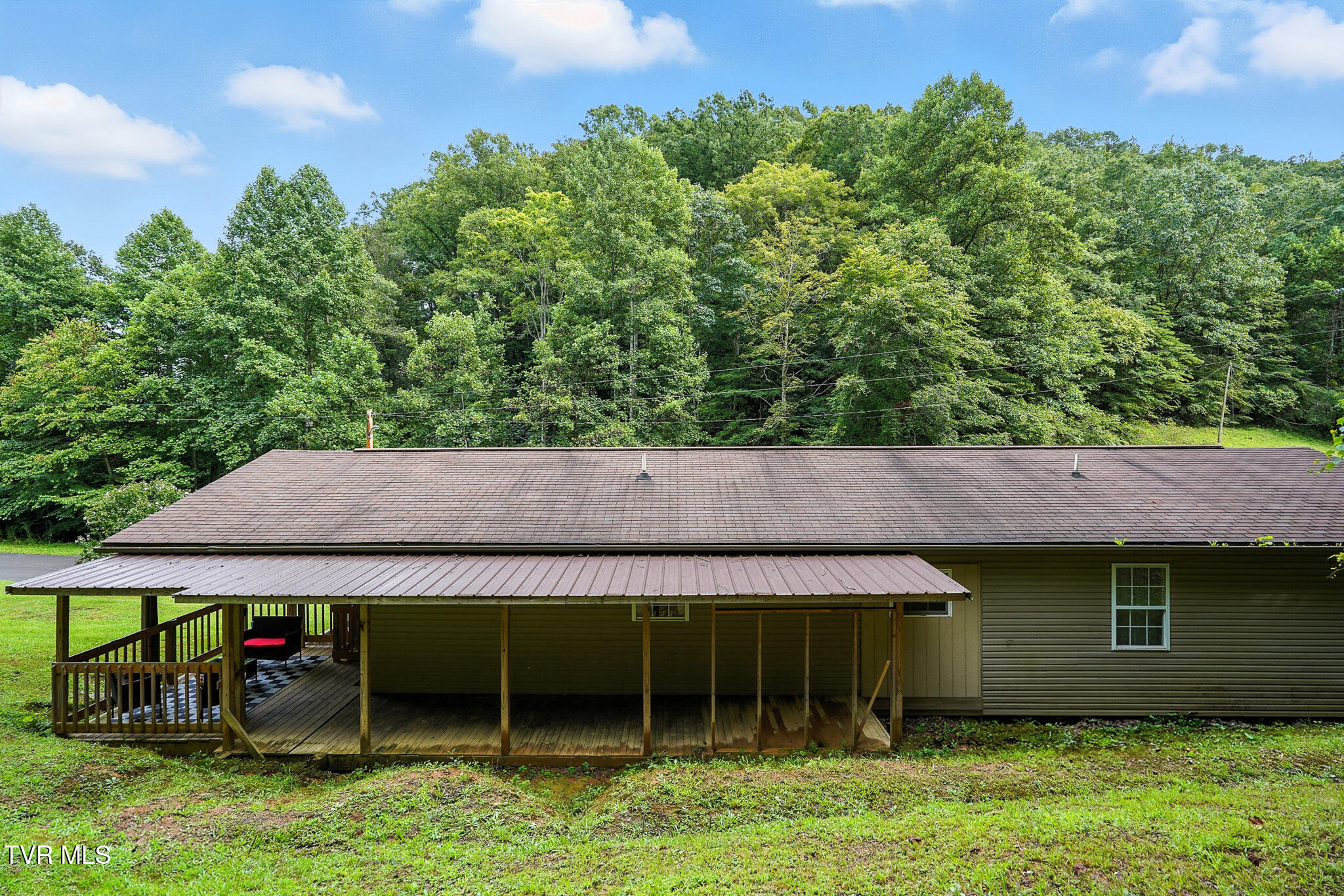 9639 Cumberland Road Pound, VA 24279 - Photo 35 of 39 IMG_6341