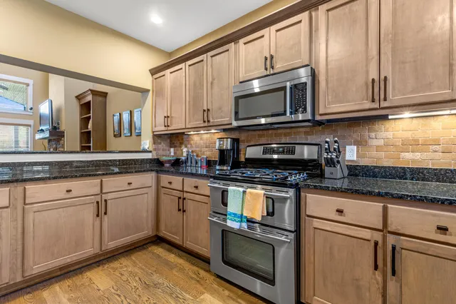 $525,000 | 70 Canyon Villa Lane, Rising Fawn, GA 30738