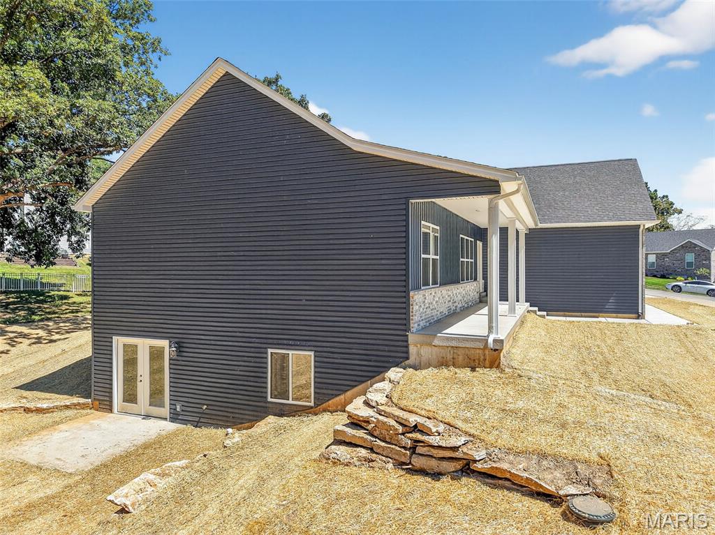 130 Bristol Ridge Drive Troy, MO 63379 - Photo 5 of 53