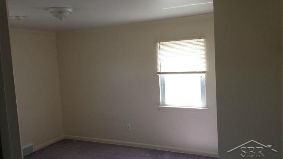 4690 East Kent Road Freeland, MI 48623 - Photo 15 of 28 31288965-15.JPG