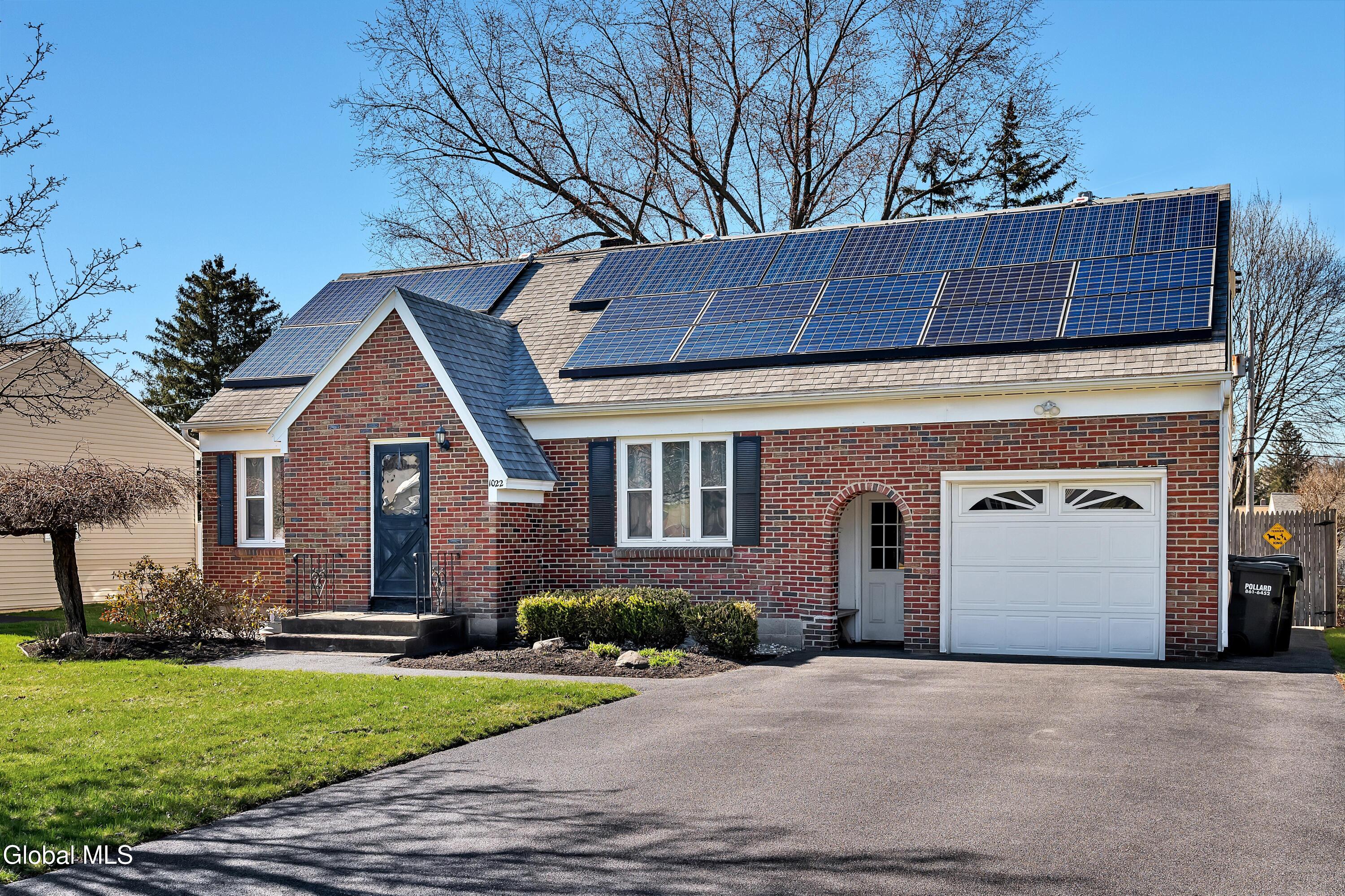 1022 Day Road Schenectady, NY 12303 - Photo 1 of 28 Front of house