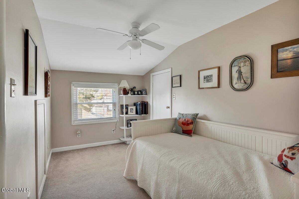 1022 Day Road Schenectady, NY 12303 - Photo 22 of 28 P1804241